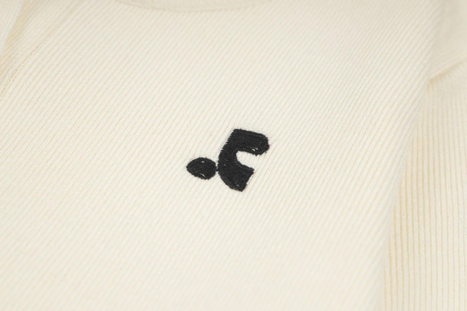 Rest & Recreation Stripe V-Neck Sweater Navy and White - 18