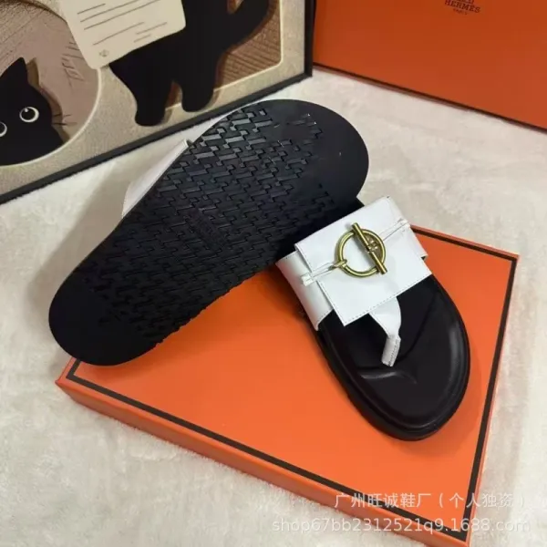Hermès Oran Slide Sandals Tan and Black Leather Slippers - 5