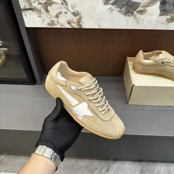 Maison Margiela Tabi Sneaker Beige Suede Sneakers - 7