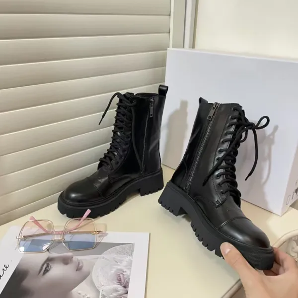 Design Chunky Combat Boots Black Leather Boots - 5