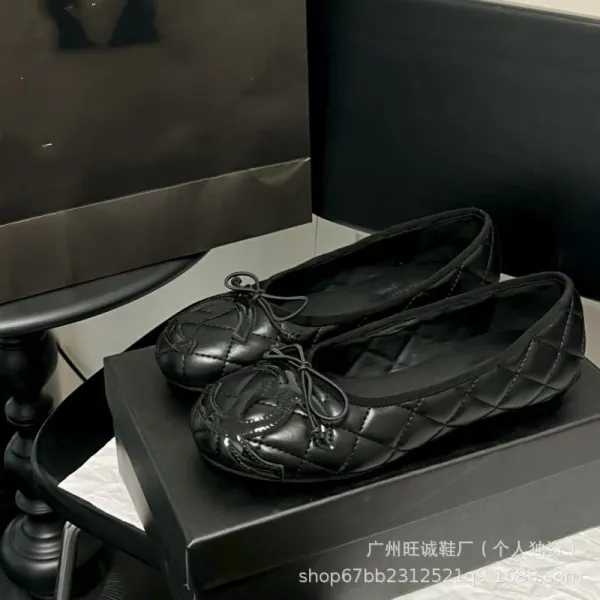 Chanel Ballerina Flats White Quilted Leather with Black Bow Detail - 5