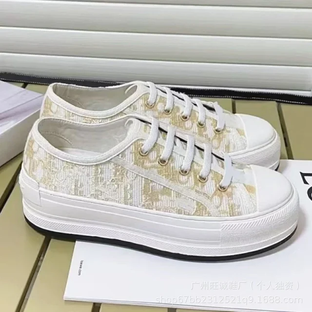 Unbranded Sneakers Low-top lace-up platform canvas with embroidered letter-pattern panels product detail image 17