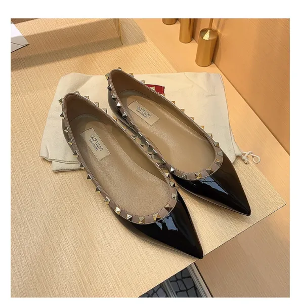 Valentino Garavani Rockstud Pointed-Toe Flats White Leather Shoes - 40