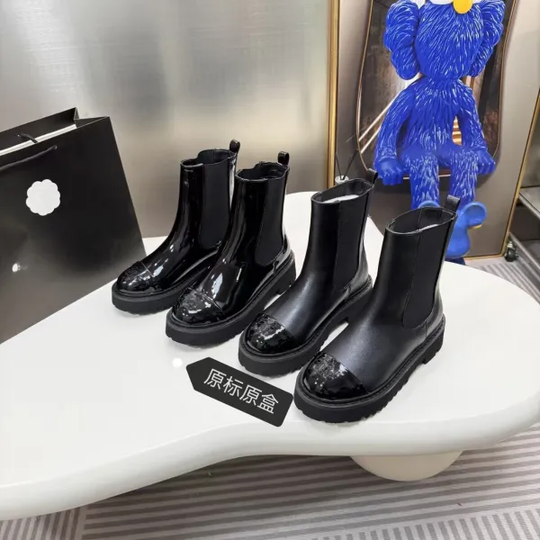Chanel Patent Leather Chelsea Boots Black - 2