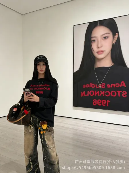 Acne Studios Stockholm Tee White Pink Graphic Cropped T-Shirt - 3