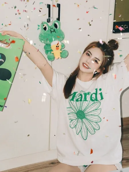 Mard Daisy Graphic Oversized T-Shirt Beige - 11