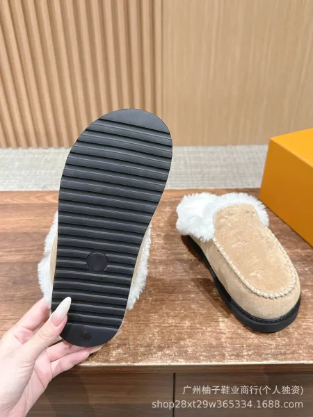UGG Moccasin-Style Shearling Slippers Brown - 3
