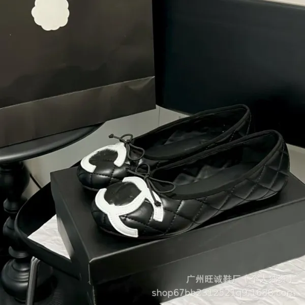 Chanel Ballerina Flats White Quilted Leather with Black Bow Detail - 10
