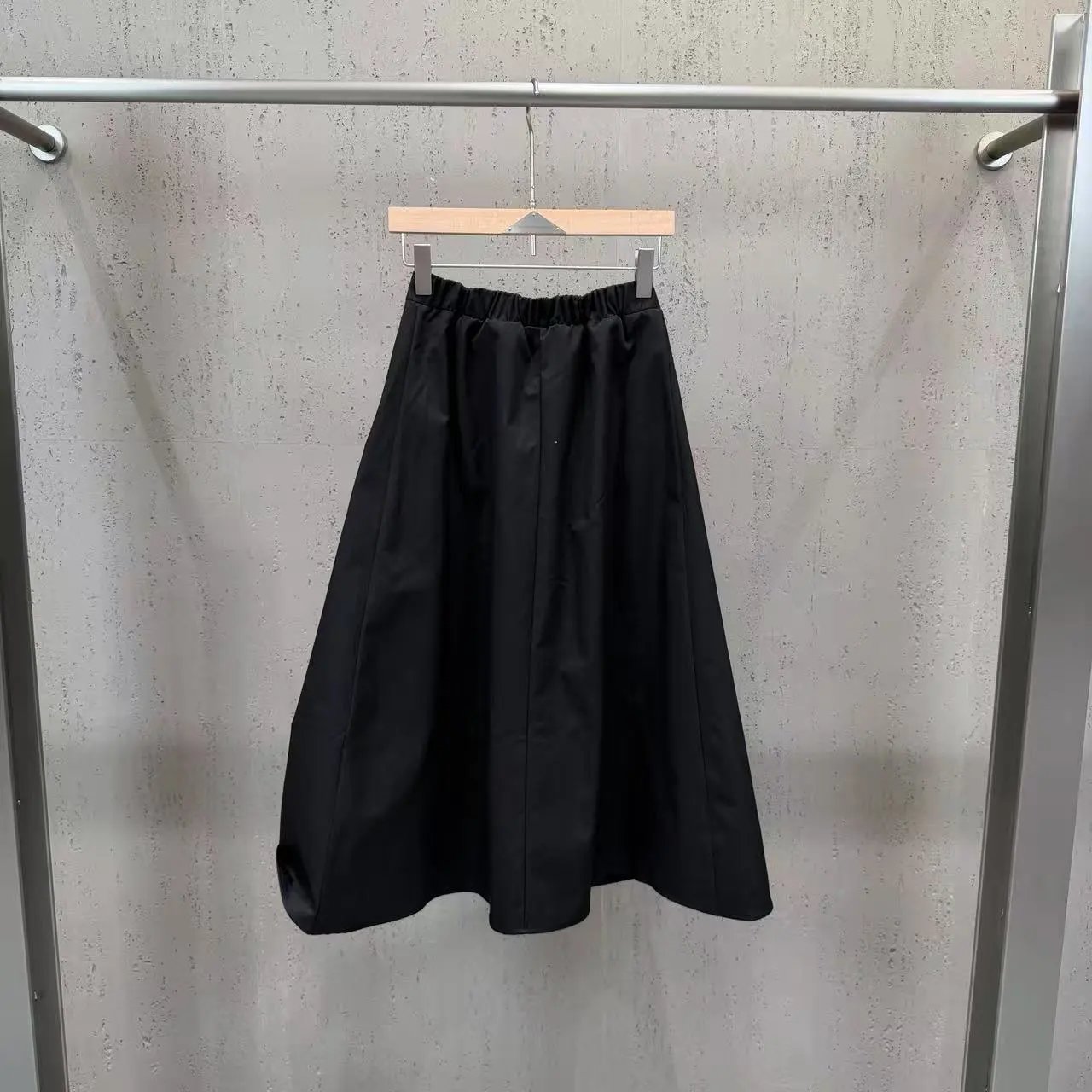 Philipp Plein Pleated Skirt with Gold Zipper Details Black and Beige Skirt - 7