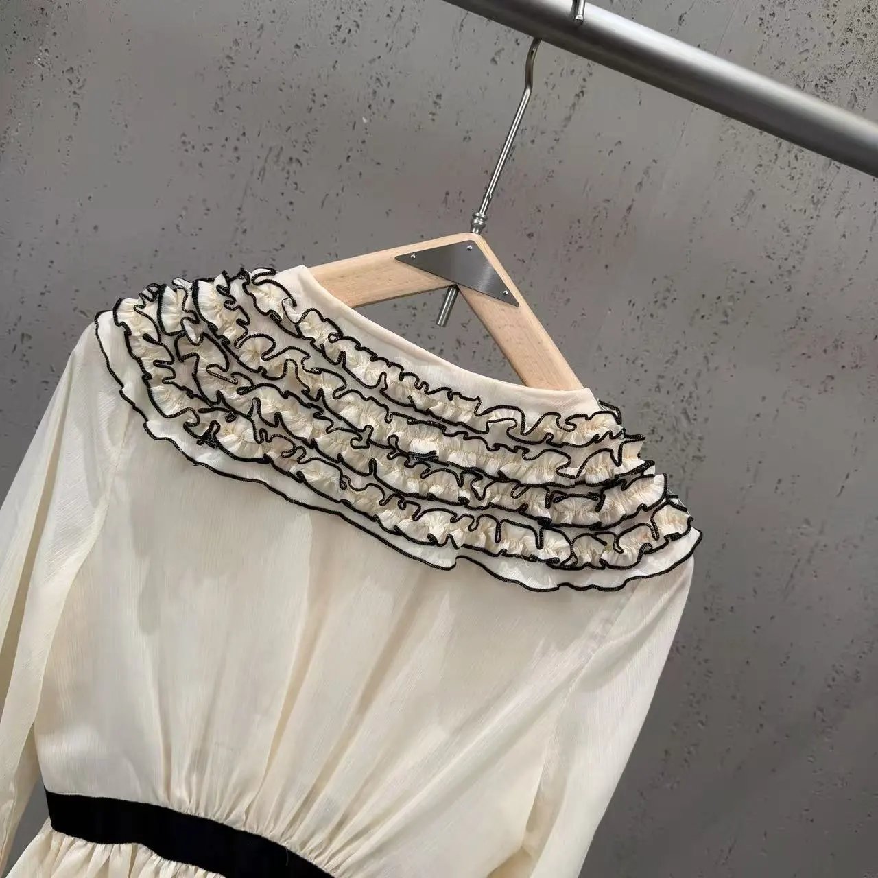 Saint Tears Embroidered Floral Collar Blouse in Cream with Black Ribbon - 13