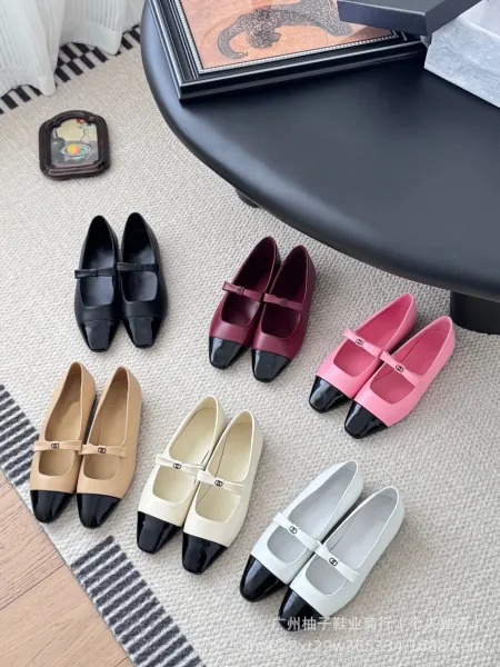 Chanel Mary Jane Flats Pink and Black Two-Tone Leather Shoes - 2