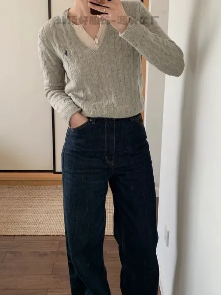 Ralph Lauren Cable Knit V-Neck Sweater White - 25
