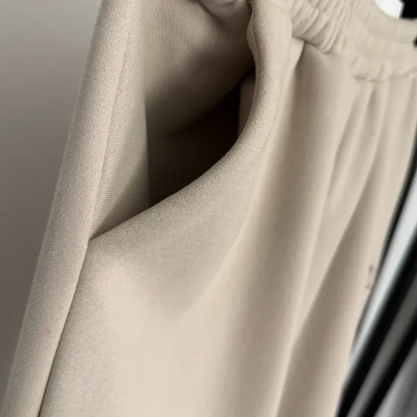 Design Cropped Hoodie and Jogger Set Beige Casual-Set - 9
