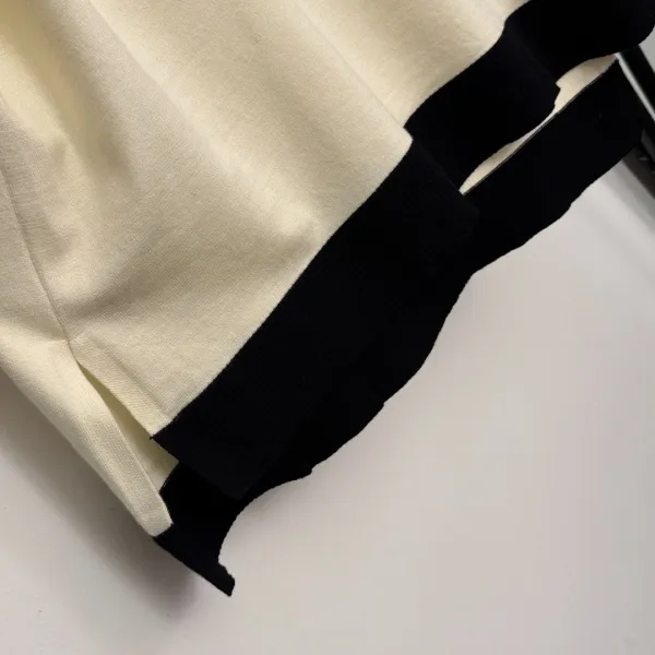 Design Two-Tone V-Neck Sweater and Wide-Leg Pants Set Beige - 11