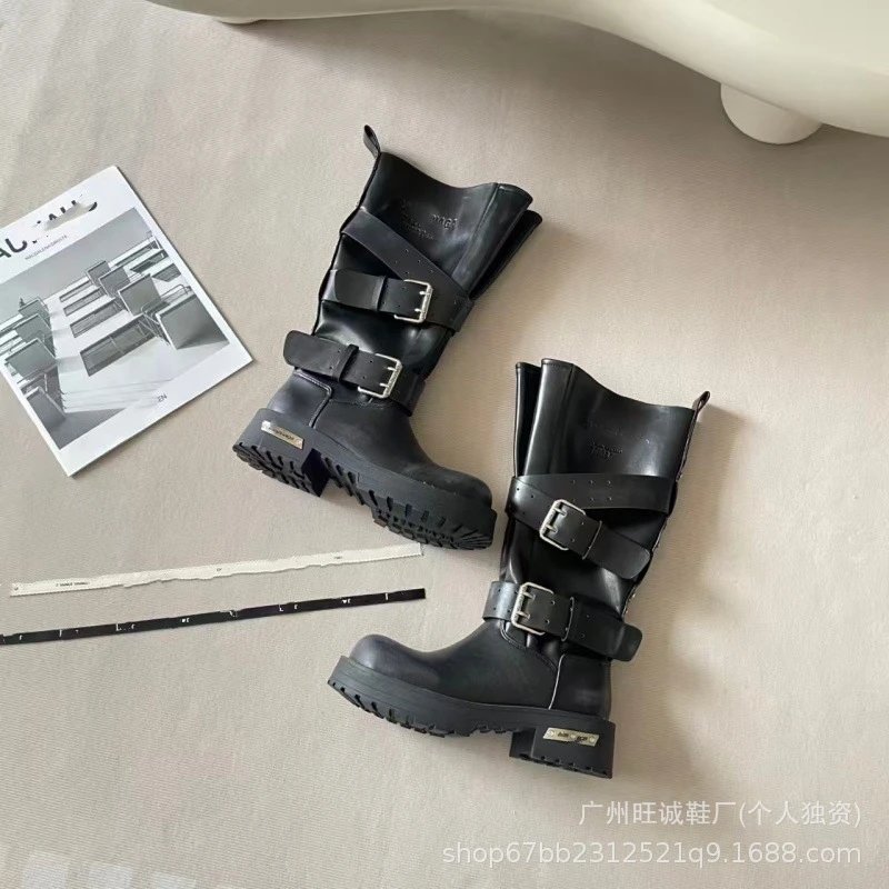 Design Moto-Style Buckle Boots Black Boots - 3