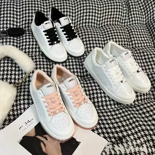 Saint Tears Perforated Leather Sneakers White - 6