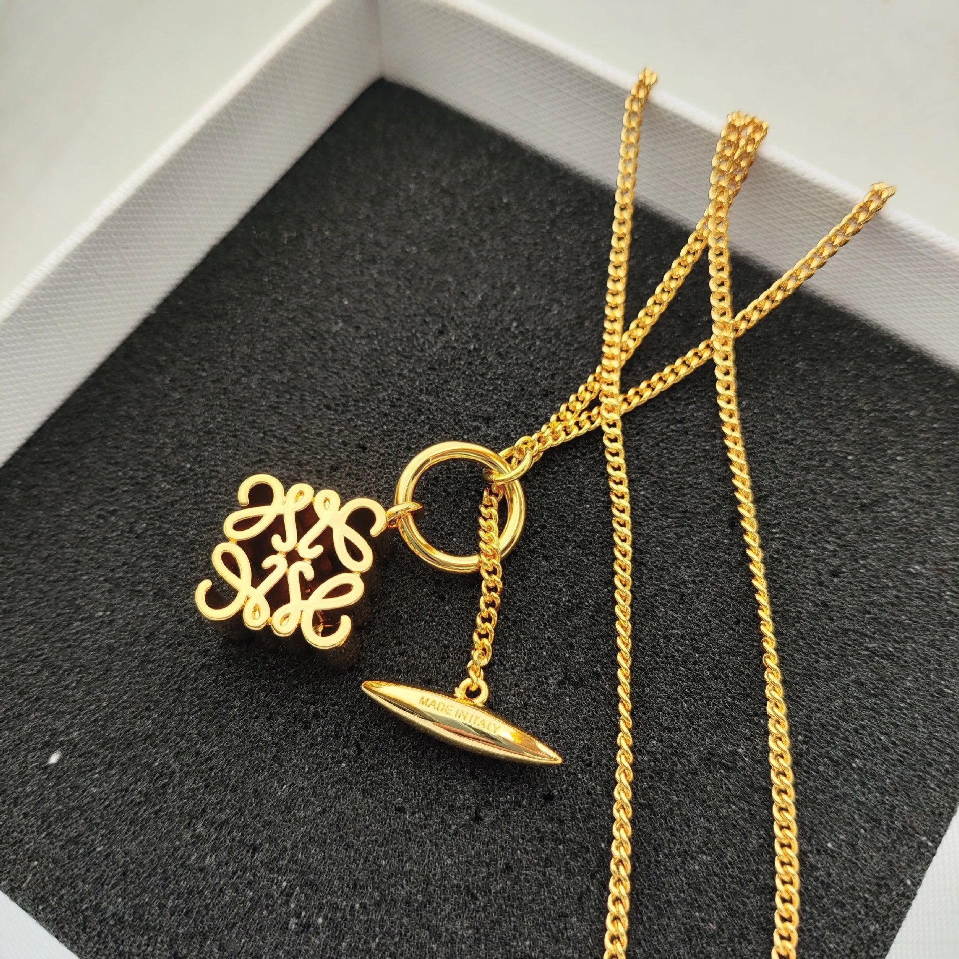 Loewe Anagram Gold Chain Bracelet - 3