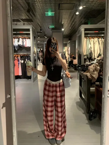 Design Plaid Lounge Pants with LOVE Print Burgundy Sleepwear - 23
