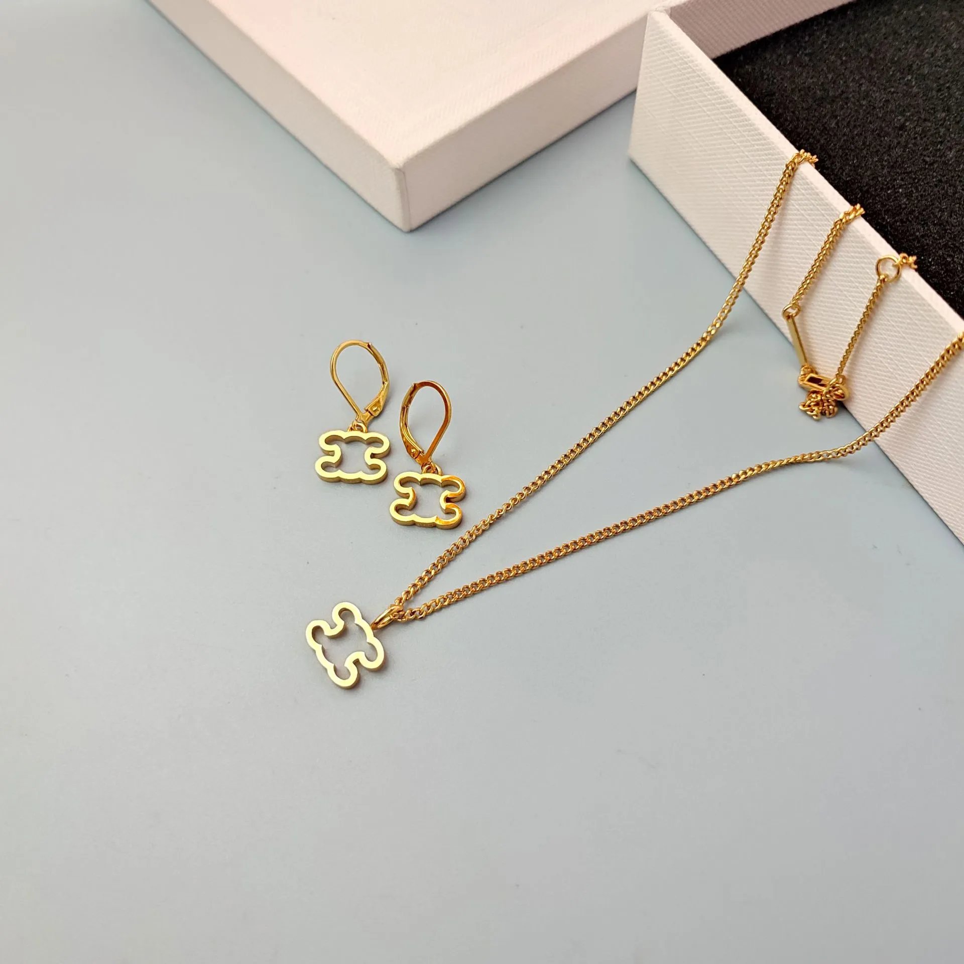Celine Triomphe Gold-Plated Cloud Motif Earrings - 6