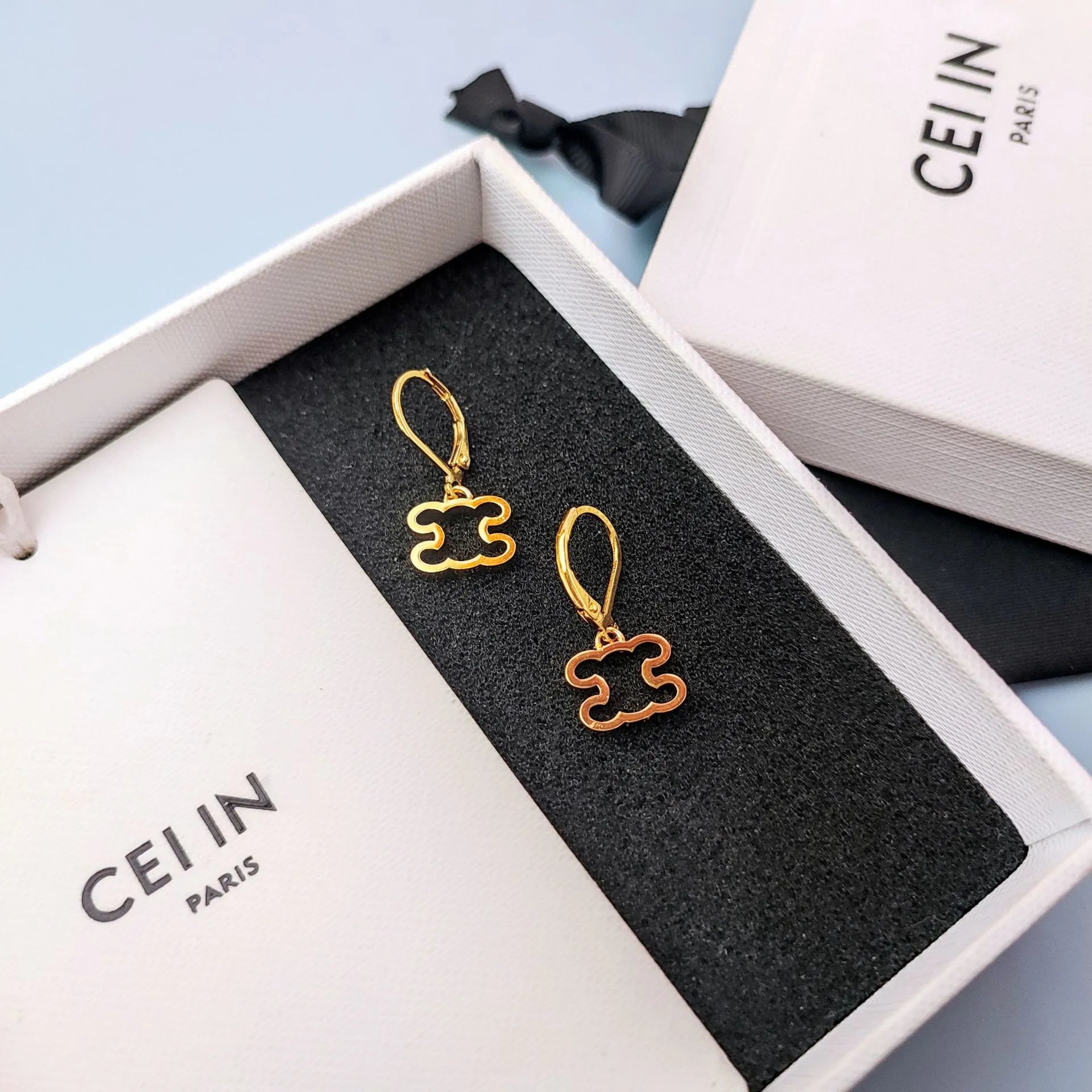Celine Triomphe Gold-Plated Cloud Motif Earrings - 3