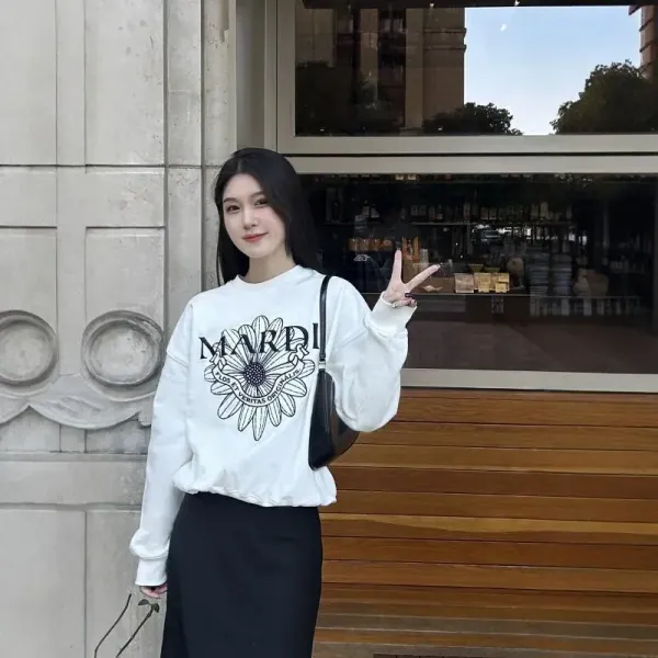 Mardi Flower Embroidered Oversized Sweatshirt in Beige with Pink Lace Skirt - 16