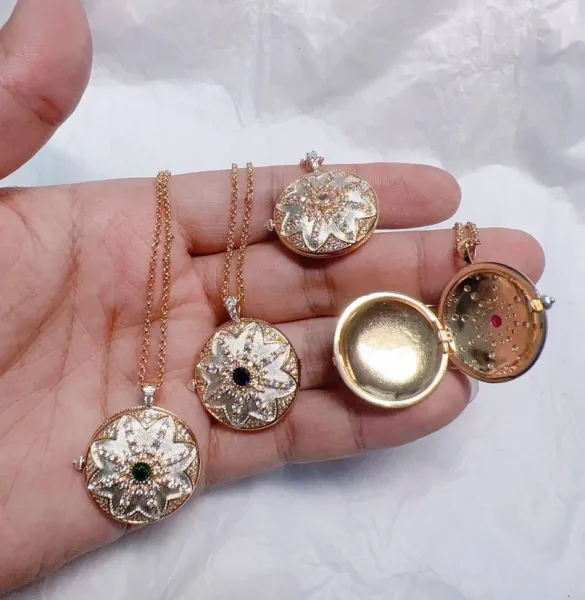 Van Cleef & Arpels Frivole Flower Locket Necklace Gold White Enamel Sapphire Diamond Necklace - 8