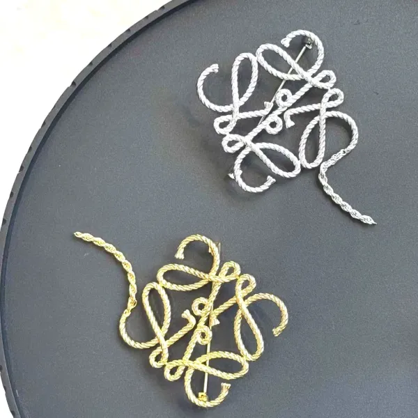 Loewe Anagram Rope Brooch Gold Jewelry - 8