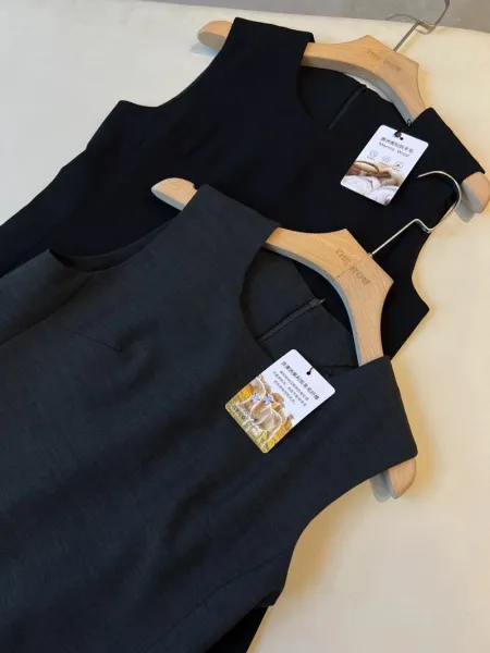 Black Sleeveless A-Line Knit Dress - 5