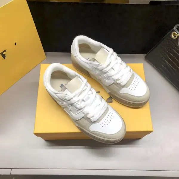 Fendi FF Logo Low-Top Sneakers White Beige Shearling-Lined Sneakers - 5