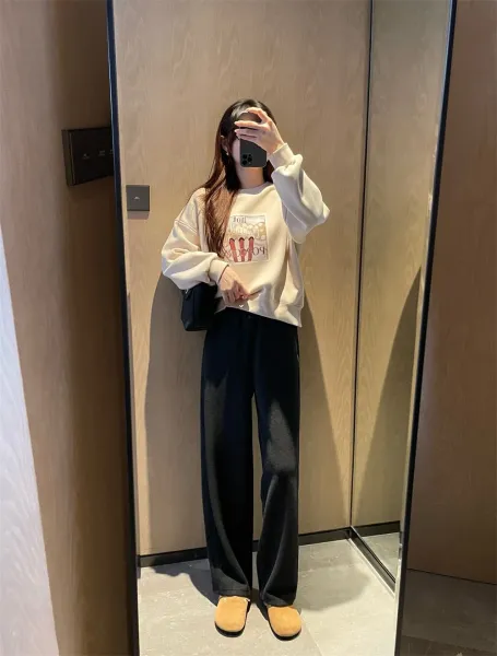 Unbranded Popcorn Graphic Hoodie Beige + Brown Wide-Leg Pants + UGG Slippers - 4