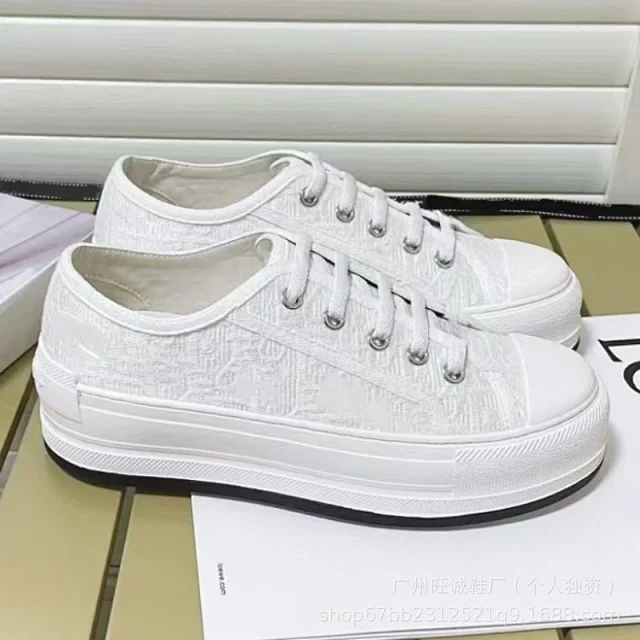 Unbranded Sneakers Low-top lace-up platform canvas with embroidered letter-pattern panels product detail image 10