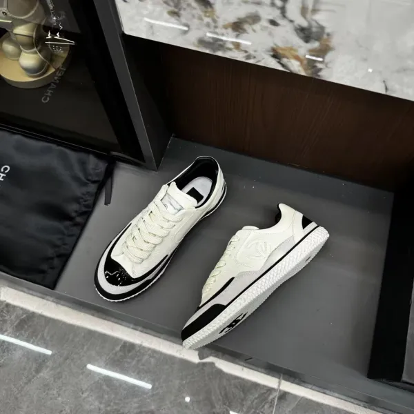 Off-White Diagonal Arrow Low-Top Sneakers White/Black - 6
