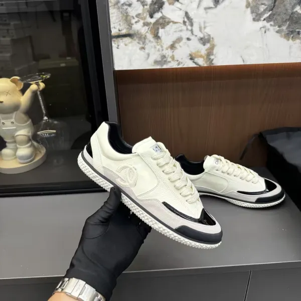 Off-White Diagonal Arrow Low-Top Sneakers White/Black - 7