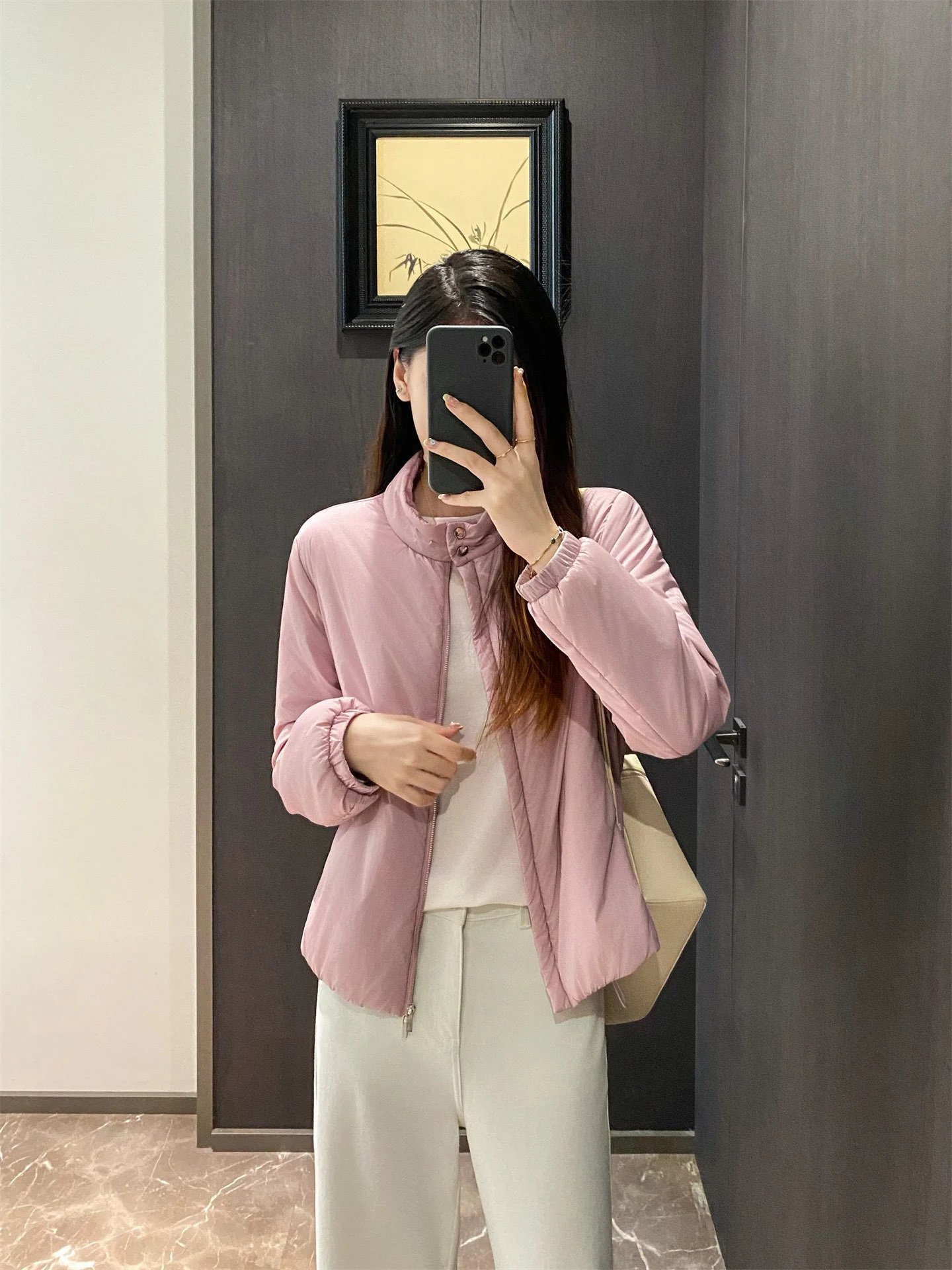 Design Lightweight Puffer Jacket in Off-White Outerwear - 13