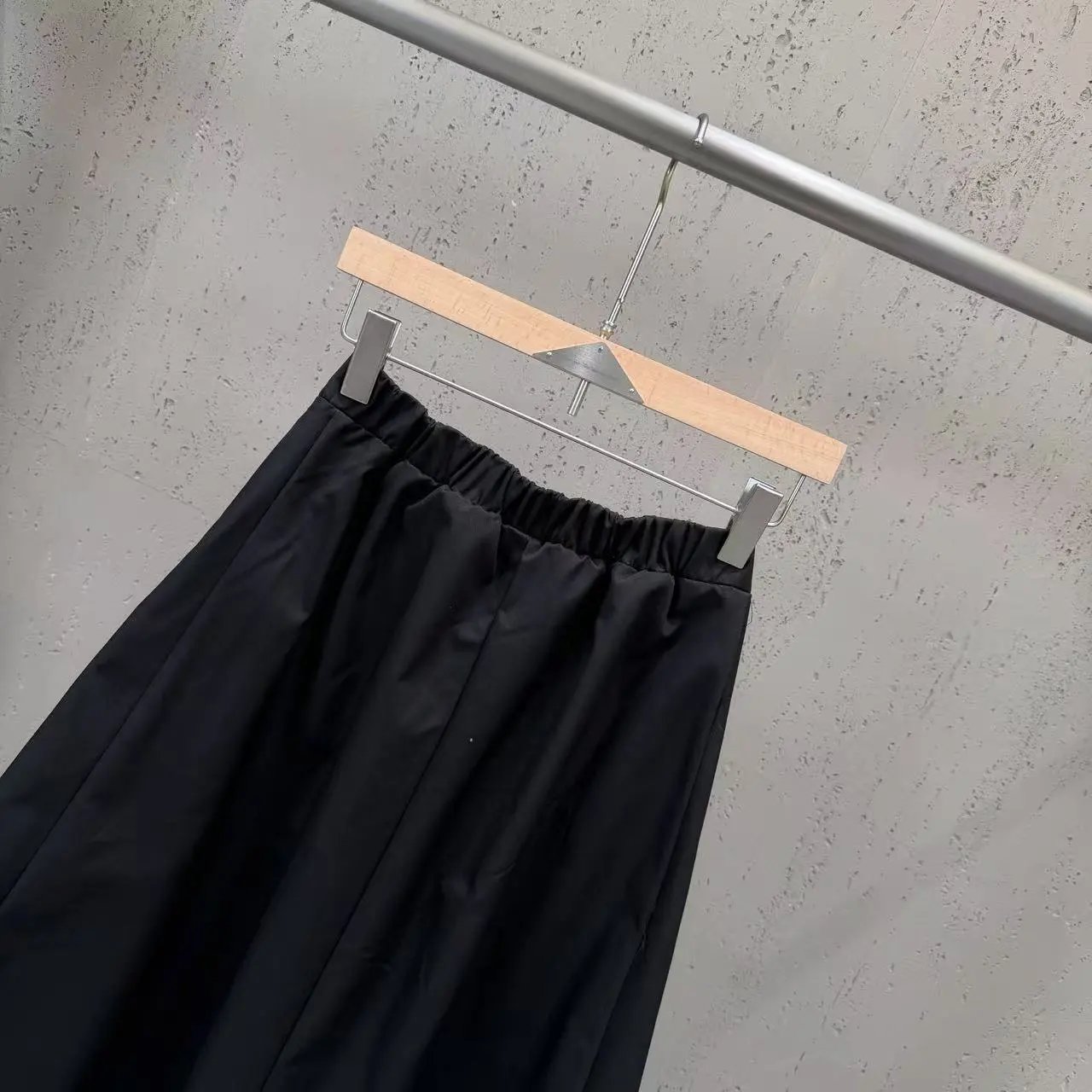 Philipp Plein Pleated Skirt with Gold Zipper Details Black and Beige Skirt - 8