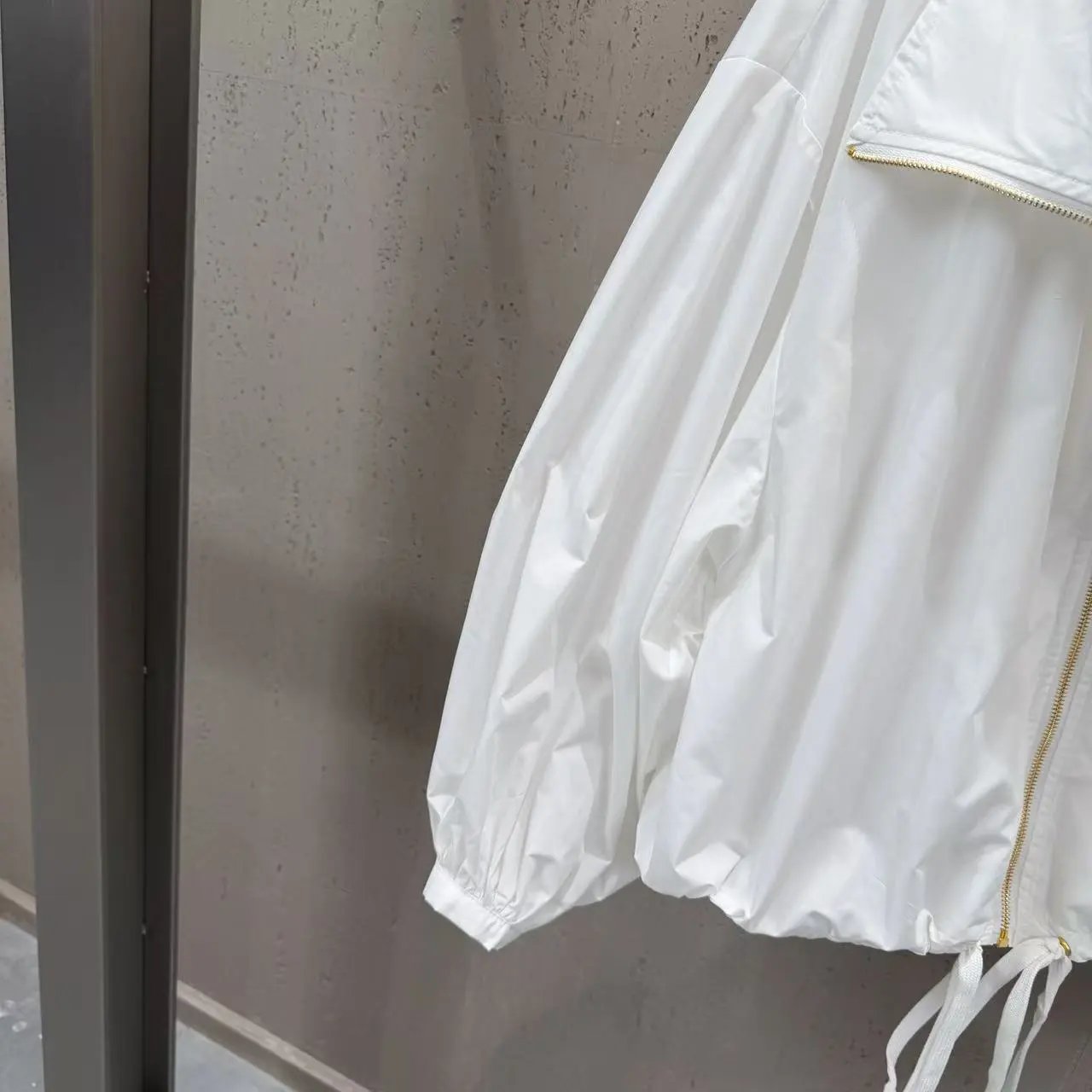 Off-White Zip-Up Windbreaker White Outerwear - 11
