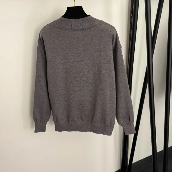 Design V-Neck Knit Sweater and Wide-Leg Sweatpants Set Gray Casual Set - 7