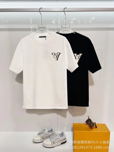 Louis Vuitton Monogram V Logo Black T-Shirt - 13