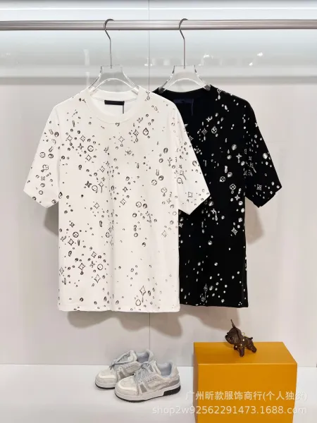 Louis Vuitton Monogram V Logo Black T-Shirt - 8