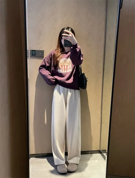 Unbranded Popcorn Graphic Hoodie Beige + Brown Wide-Leg Pants + UGG Slippers - 6