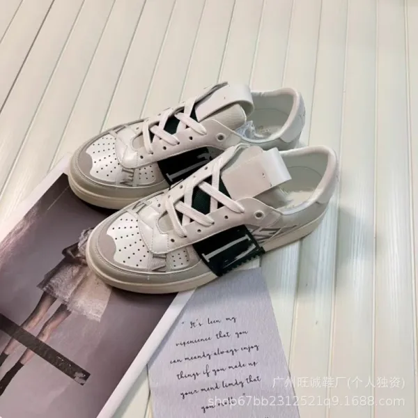 Dior B23 Low-Top Perforated White Gray Sneakers - 23