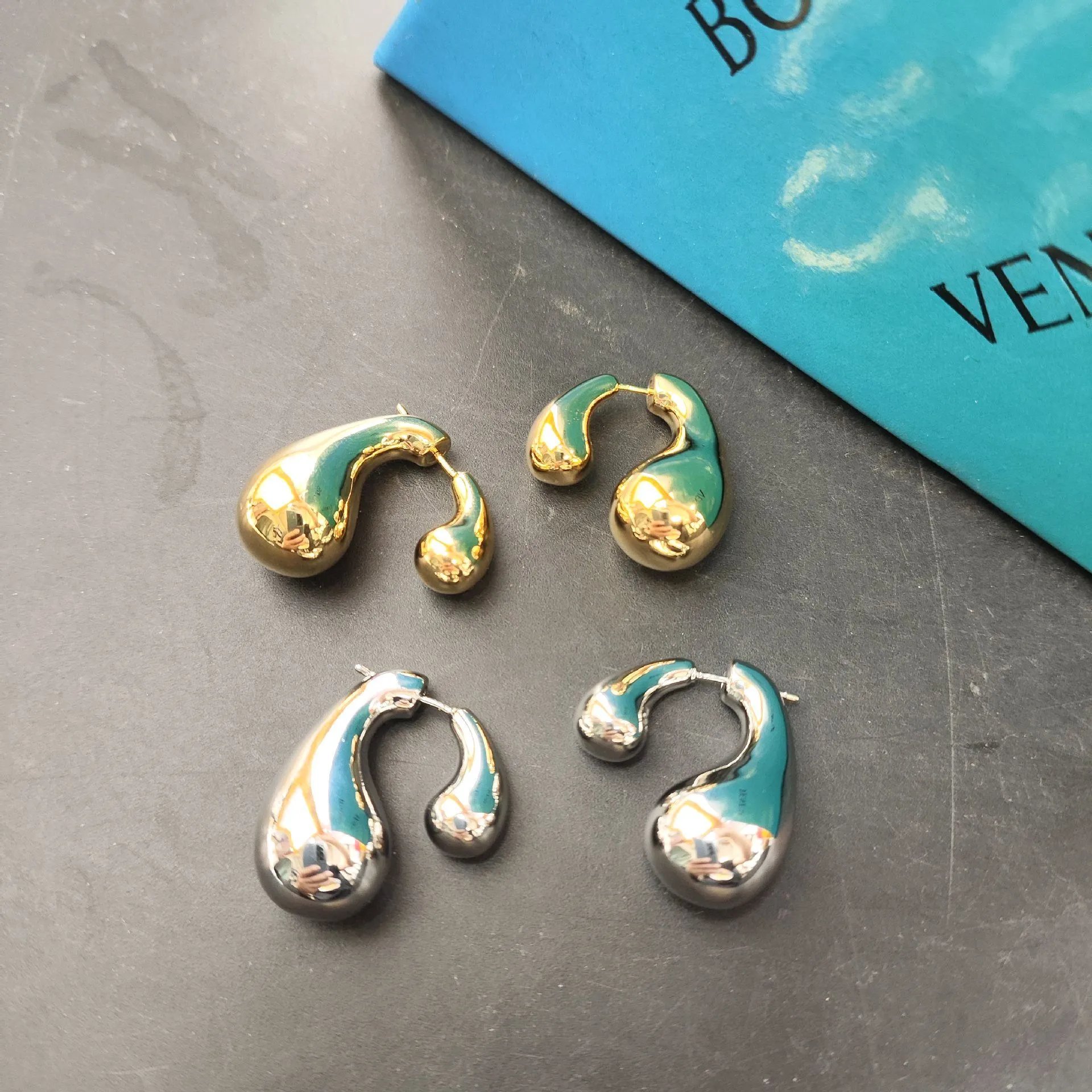 French BV Countryside Style Double Drop Earrings for Women, Light Luxury Nature-Inspired Versatile Chic Heavyweight Earrings | findsindex.com