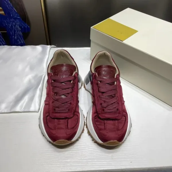 Off-White Diagonal Arrow Sneakers Beige Chunky Sneakers - 21