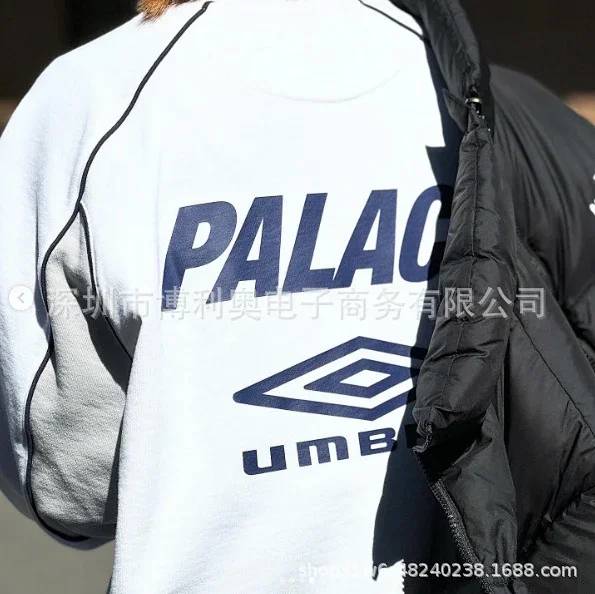 Umbro Hoodies & Sweatshirts Crewneck colour-block football graphic sweatshirt product detail image 12