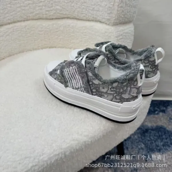 Off-White x Unknown Brand Deconstructed Canvas Sneakers Black/White - 14