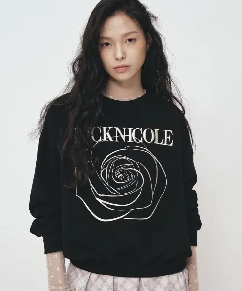 NickNicole Rose Graphic Hoodie White - 32