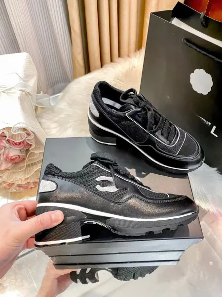 Off-White Diagonal Arrow Low-Top Black Sneakers - 4