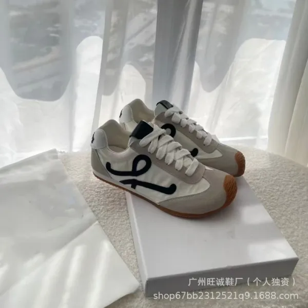 Off-White Diagonal Arrow Low-Top Sneakers Burgundy Brown - 17