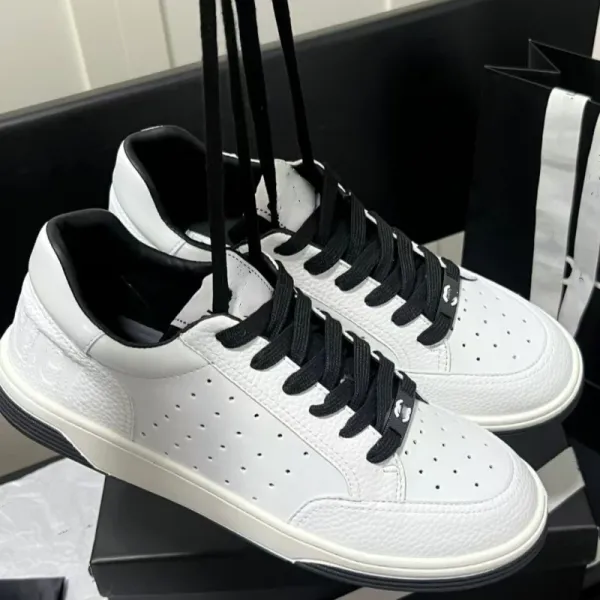 Saint Tears Perforated Leather Sneakers White - 7