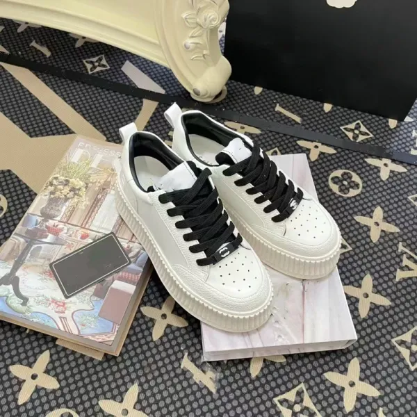 Saint Tears Perforated Leather Sneakers White - 22